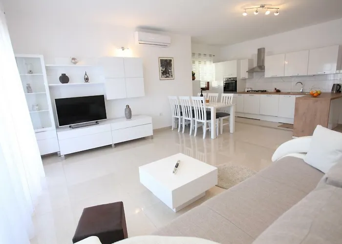 Apartments Kresan Soline